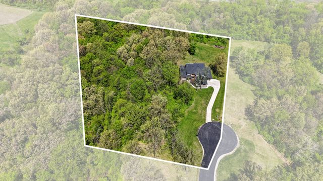 600 W 6th St Court, Coal Valley, IL 61240