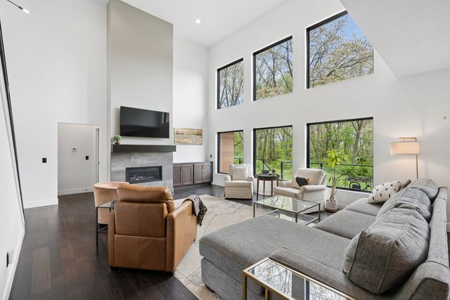 600 W 6th St Court, Coal Valley, IL 61240
