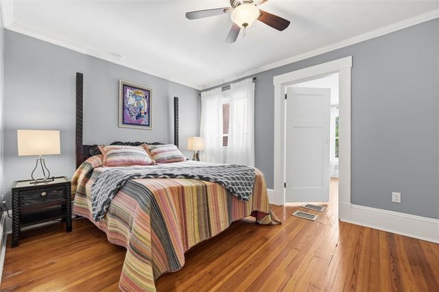 420 W Hutchinson Ave, Edgewood, PA 15218