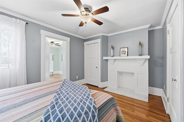 420 W Hutchinson Ave, Edgewood, PA 15218
