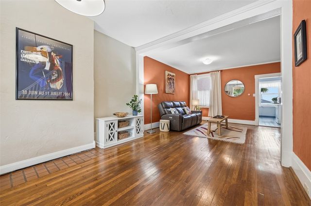 420 W Hutchinson Ave, Edgewood, PA 15218