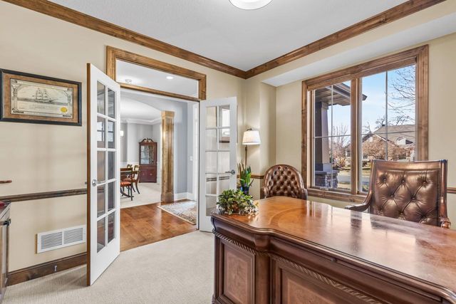 2150 Pinehurst Drive, Chanhassen, MN 55317