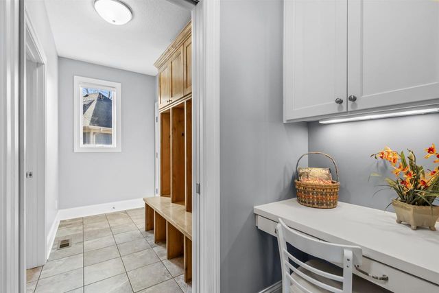 2150 Pinehurst Drive, Chanhassen, MN 55317