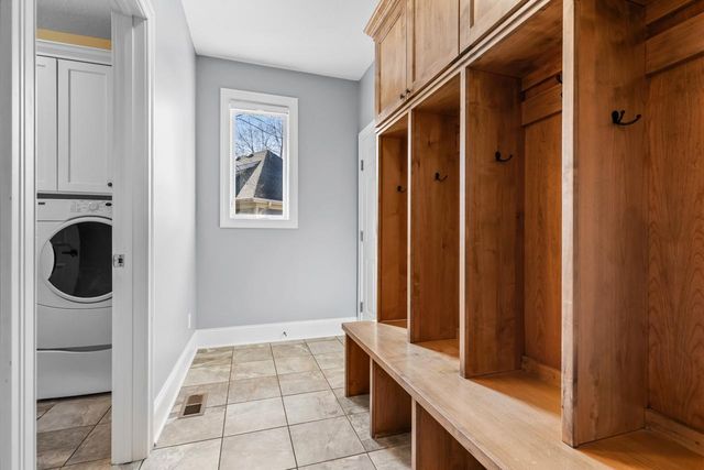 2150 Pinehurst Drive, Chanhassen, MN 55317