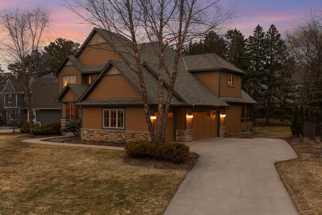 2150 Pinehurst Drive, Chanhassen, MN 55317