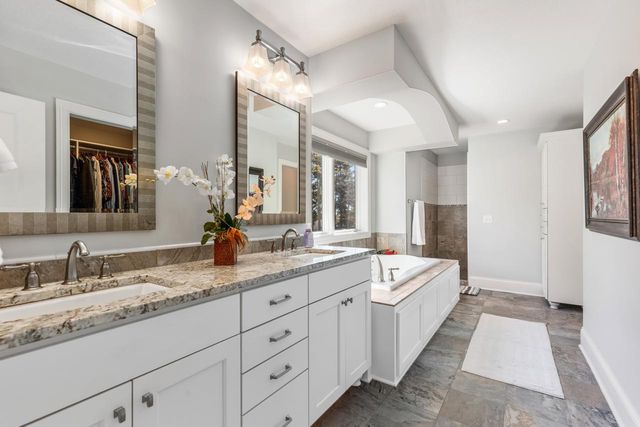 2150 Pinehurst Drive, Chanhassen, MN 55317