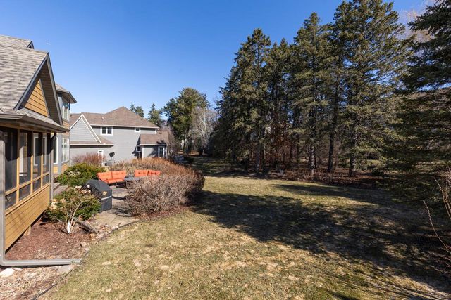 2150 Pinehurst Drive, Chanhassen, MN 55317