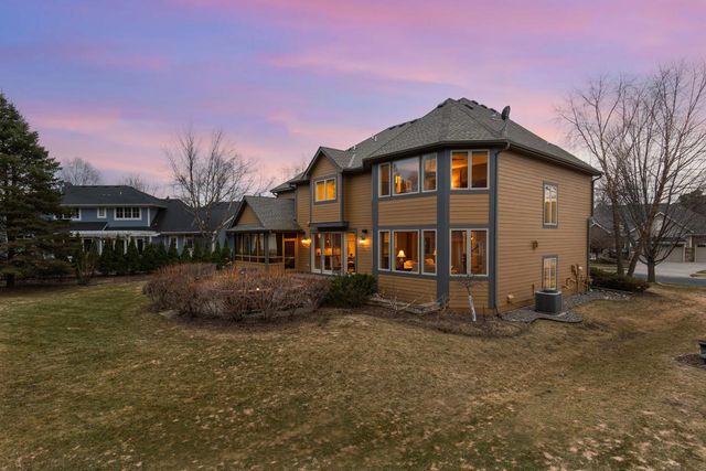 2150 Pinehurst Drive, Chanhassen, MN 55317