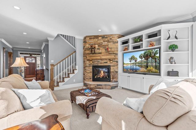 2150 Pinehurst Drive, Chanhassen, MN 55317