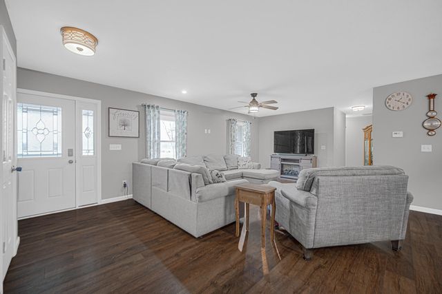 1482 E 400 S, Knox, IN 46534