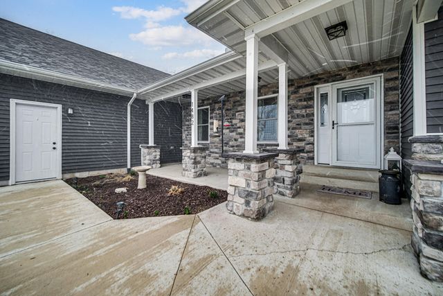 1482 E 400 S, Knox, IN 46534