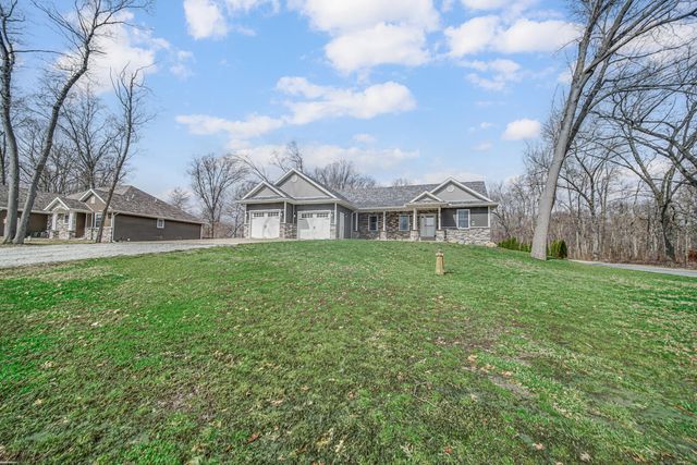 1482 E 400 S, Knox, IN 46534