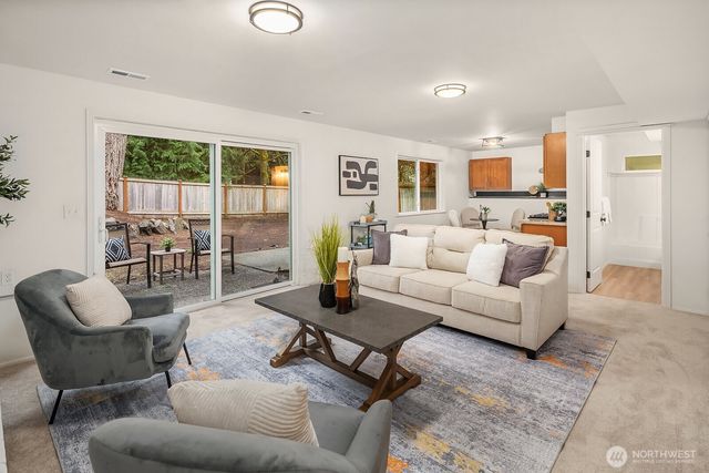 3023 255th Avenue SE, Sammamish, WA 98075