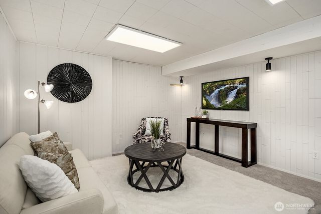 3023 255th Avenue SE, Sammamish, WA 98075