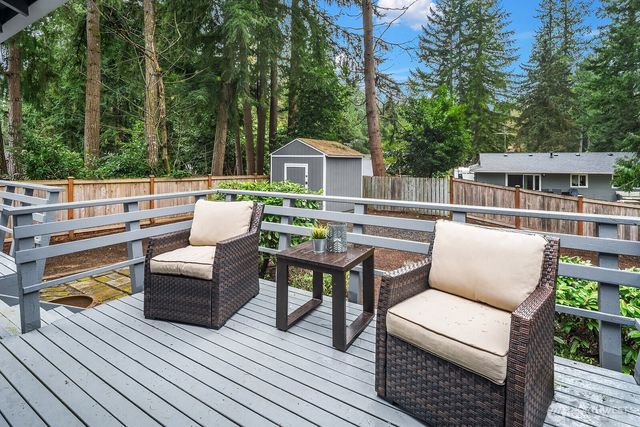 3023 255th Avenue SE, Sammamish, WA 98075