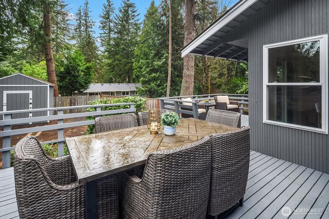 3023 255th Avenue SE, Sammamish, WA 98075