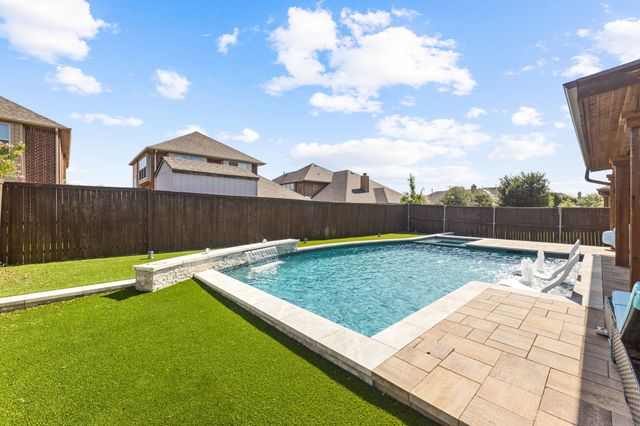 724 Marietta Lane, Aubrey, TX 76227