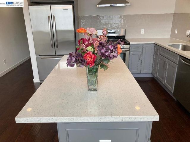 5406 Trask St, Oakland, CA 94601