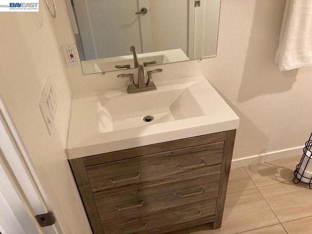 5406 Trask St, Oakland, CA 94601