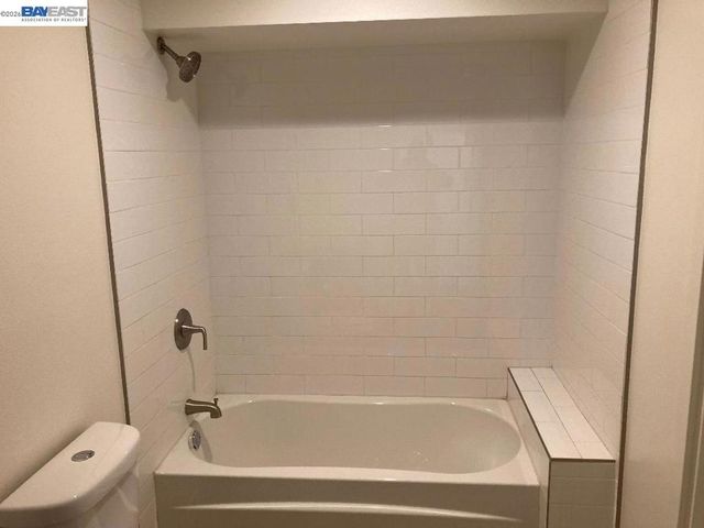 5406 Trask St, Oakland, CA 94601