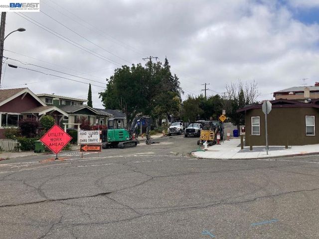 5406 Trask St, Oakland, CA 94601