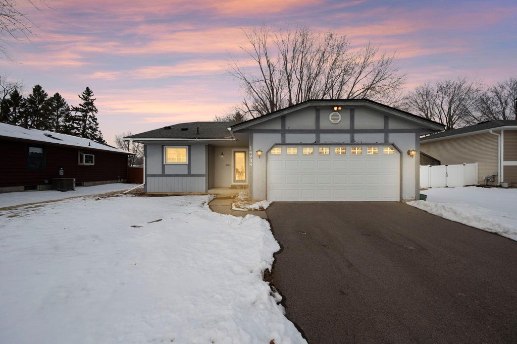 14934 Echo Way, Apple Valley, MN 55124