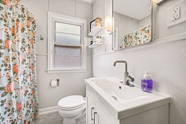 1600 Western Avenue N, Saint Paul, MN 55117