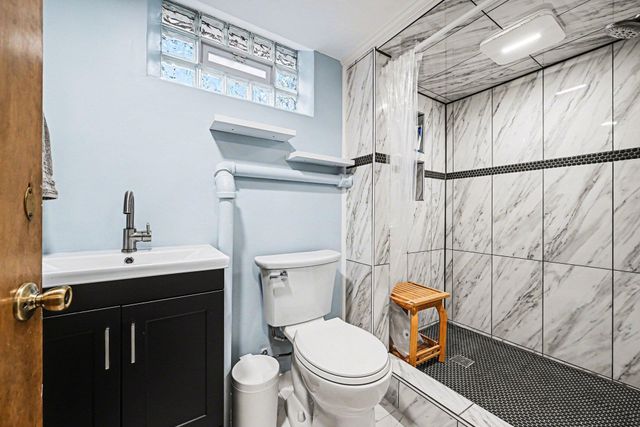 1600 Western Avenue N, Saint Paul, MN 55117