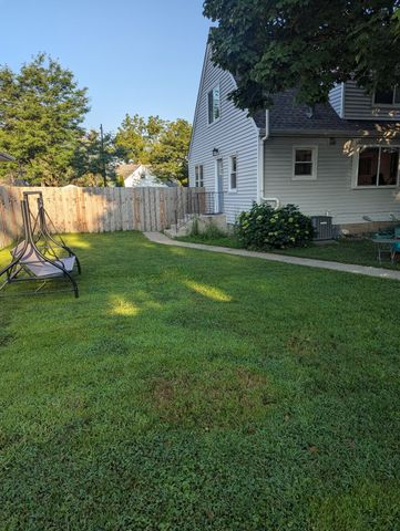 1600 Western Avenue N, Saint Paul, MN 55117