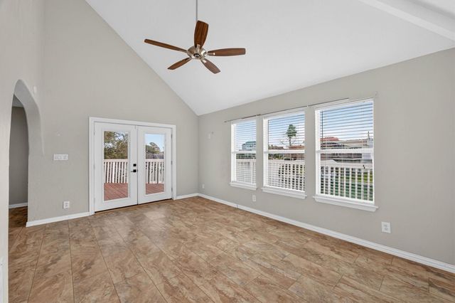 12725 E Conquistador Drive, Galveston, TX 77554