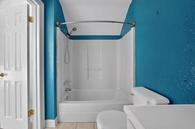 12725 E Conquistador Drive, Galveston, TX 77554