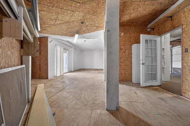 12725 E Conquistador Drive, Galveston, TX 77554