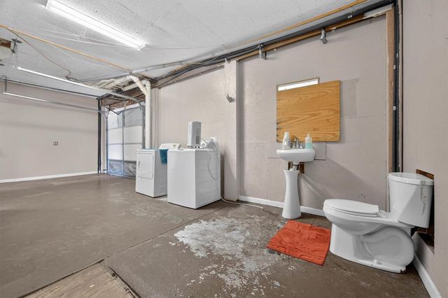 12725 E Conquistador Drive, Galveston, TX 77554