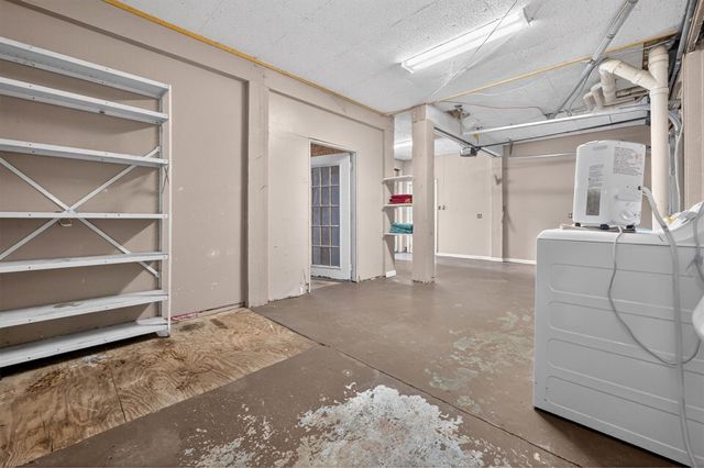 12725 E Conquistador Drive, Galveston, TX 77554