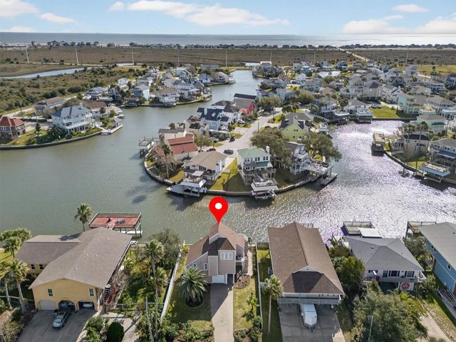 12725 E Conquistador Drive, Galveston, TX 77554