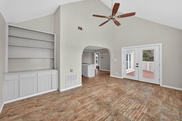 12725 E Conquistador Drive, Galveston, TX 77554