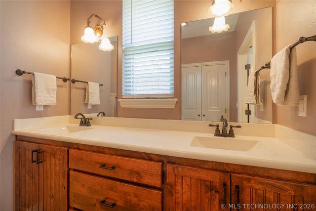 3104 Harbour Town Place, Claremore, OK 74019