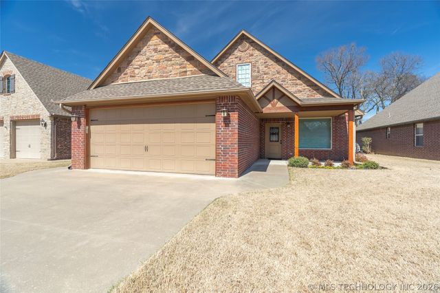 3104 Harbour Town Place, Claremore, OK 74019