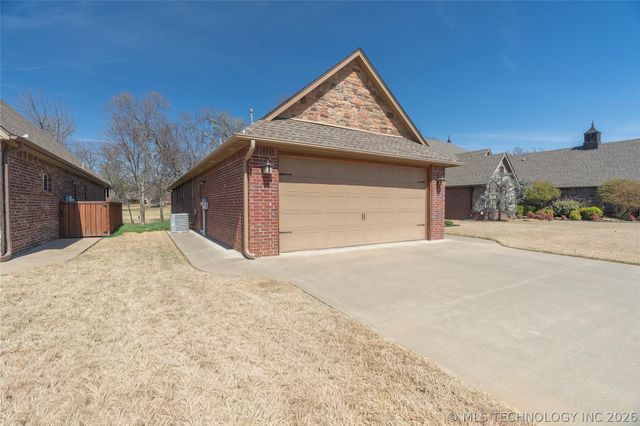 3104 Harbour Town Place, Claremore, OK 74019