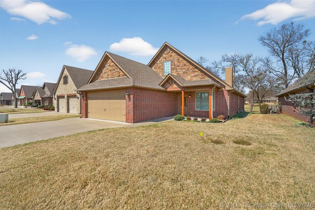 3104 Harbour Town Place, Claremore, OK 74019