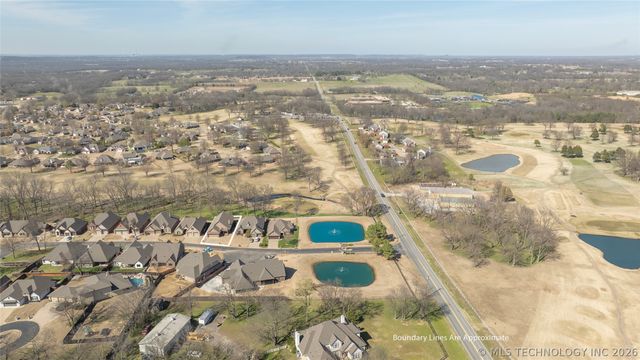 3104 Harbour Town Place, Claremore, OK 74019