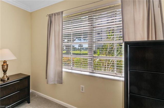 5 High Point CIR W 104, Naples, FL 34103