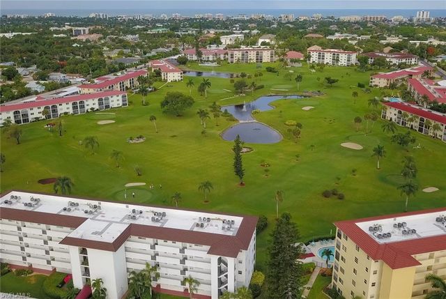 5 High Point CIR W 104, Naples, FL 34103