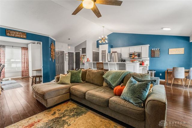 2475 Byers Ridge Drive, Miamisburg, OH 45342