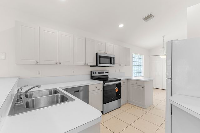 1815 Barnstable Road, Wellington, FL 33414