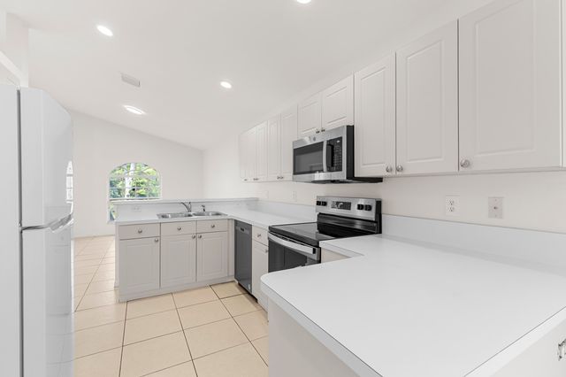 1815 Barnstable Road, Wellington, FL 33414