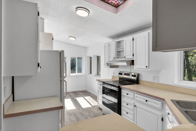 876 SW Taft Boulevard, Port Orchard, WA 98367