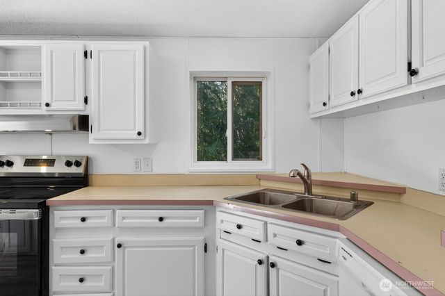 876 SW Taft Boulevard, Port Orchard, WA 98367