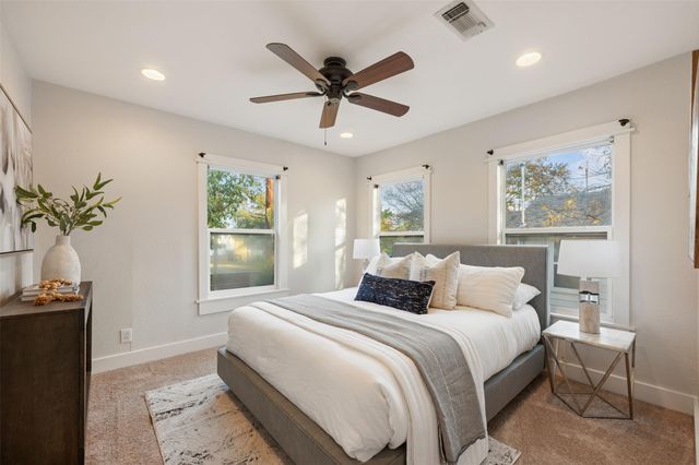 2204 Chestnut Ave, Austin, TX 78722