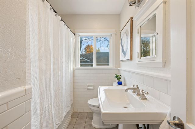 2204 Chestnut Ave, Austin, TX 78722